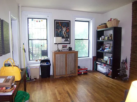 Rented by Heights Realty Advisors | media 32