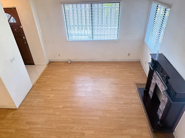 511 N McPherrin Ave #A — Photo 5
