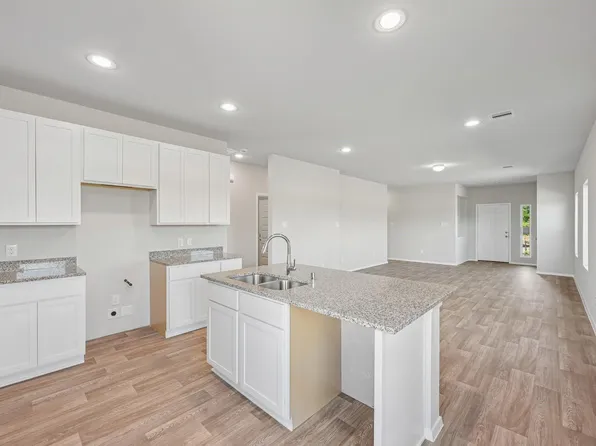 31107 Cass River Ln, Waller, TX 77484