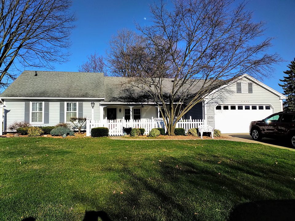 1st image of 41840 Baintree Cir