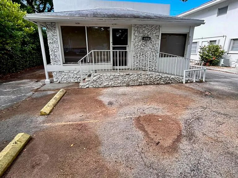 809 E Broward Blvd — Photo 1