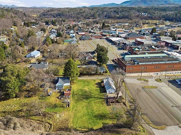 5th image of 74 Spring St