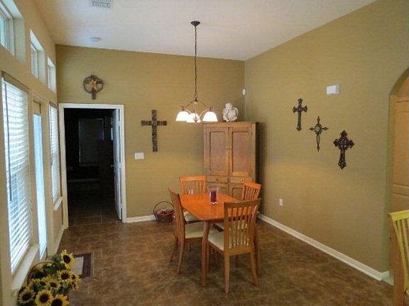 5th image of 309 Sequoia Dr