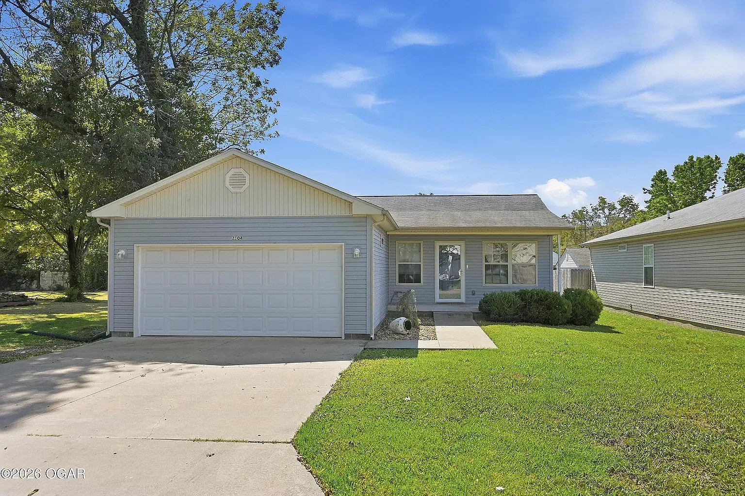 3 bed, $1,400 — Photo 1