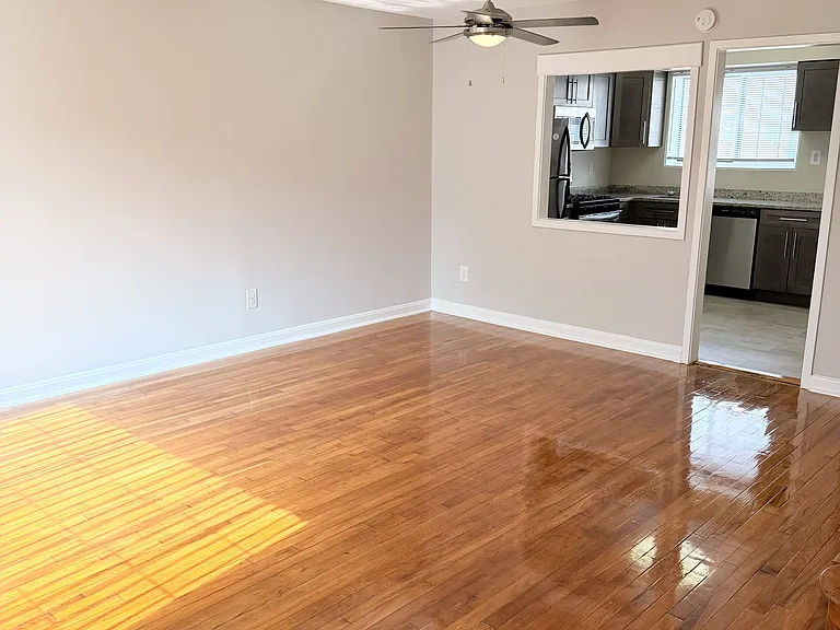 Brookville Townhomes — Photo 8