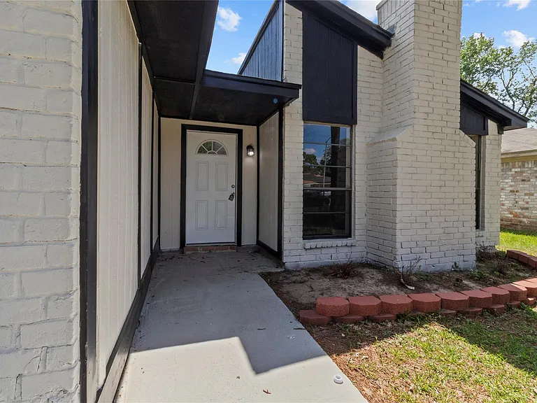 5026 Fitzwater Dr — Photo 3