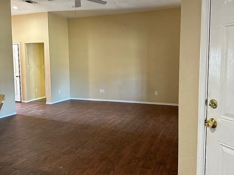 418 Neely Ave — Photo 12