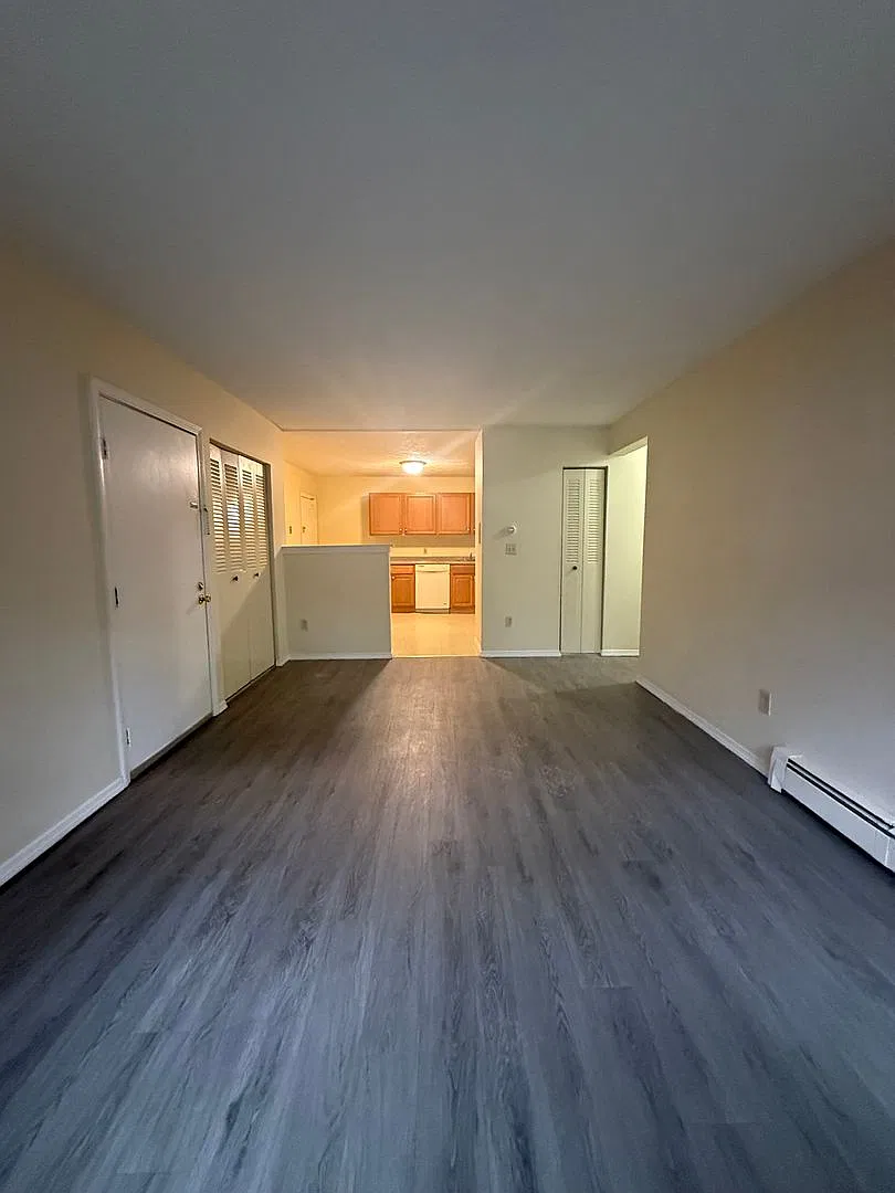 Renovated Gardner 2 Bed — Photo 4