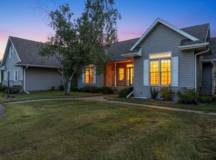 N2346 Rolling Ridge Ct, Waupaca, WI 54981