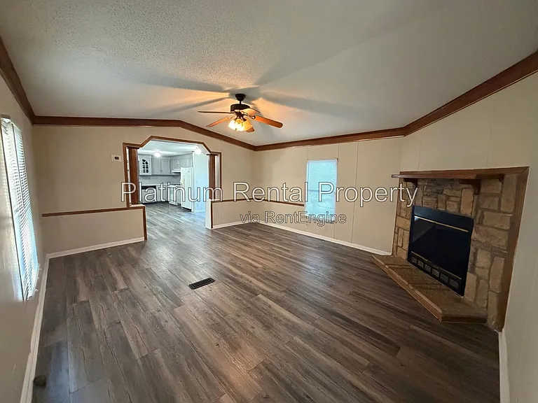 4432 Brandy Ln SE — Photo 5