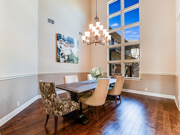 4th image of 27602 Oak Brook Way