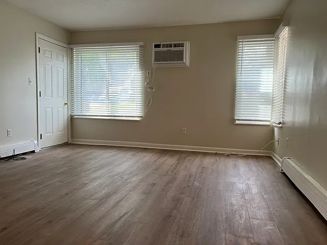 2 bed, 854 sqft, $1,900 — Photo 4