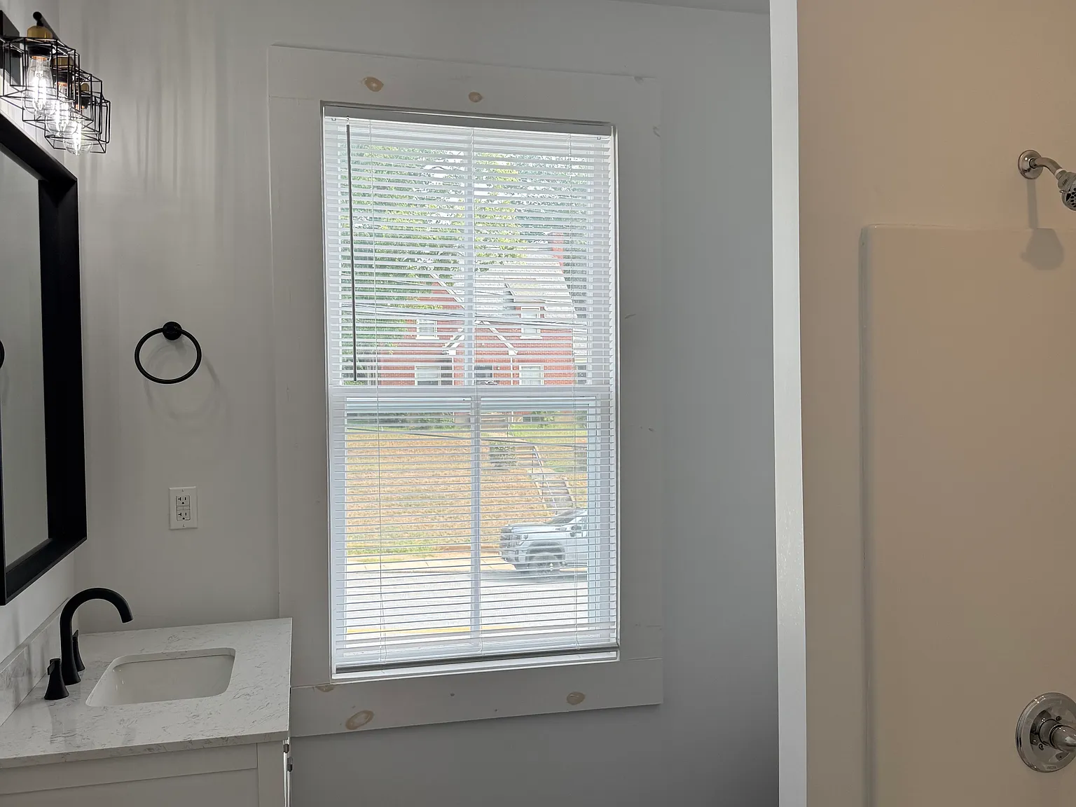 1 bed, 750 sqft, $975 — Photo 4