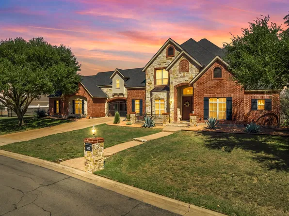 1021 Cascade Trl, Mc Gregor, TX 76657