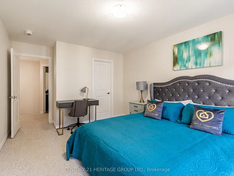 38 Southshore Cres — Photo 18