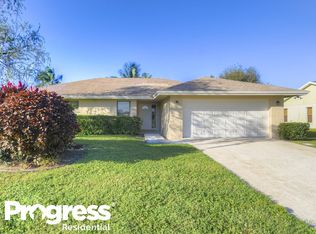 11613 Turnstone Dr, Wellington, FL 33414