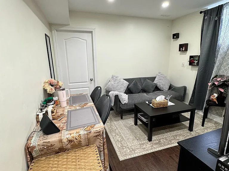 120 Viceroy Cres #2 — Photo 14