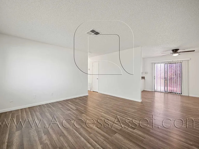 14710 Mesa St — Photo 2