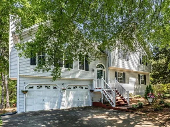 13 Greystone Ln NW, Cartersville, GA 30121