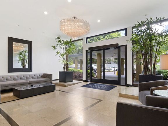 3rd image of 1155 N La Cienega Blvd APT 108