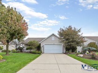 3800 Bent Pine Dr, Holland, MI 49424
