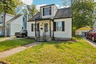 W Bernhard Ave-S2609-001.jpg
