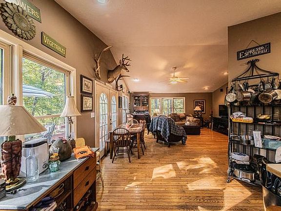 3rd image of 255 Paddle Wheel Rd