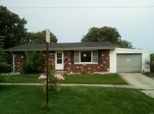 1201 7th St, Highland, IL