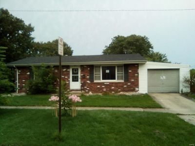 1201 7th St, Highland, IL, 62249