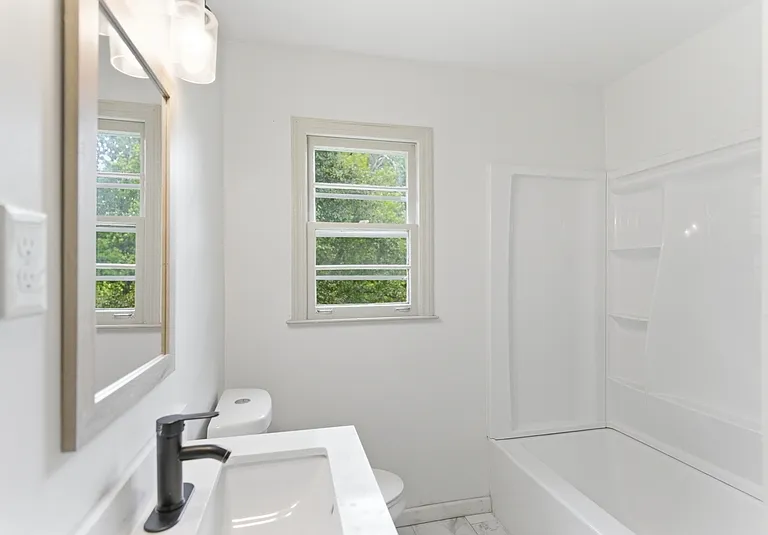 1415 Creekwood Dr — Photo 9