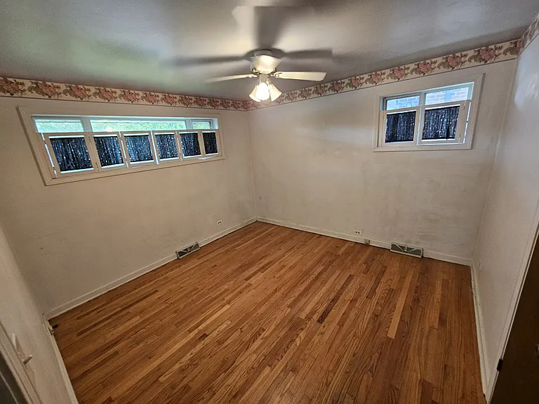 469 N Ridgeland Ave — Photo 11
