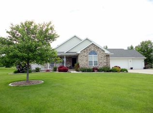 W3175 Sunshine Rd, Freedom, WI 54130