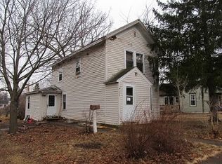 409 E South St, Viroqua, WI 54665