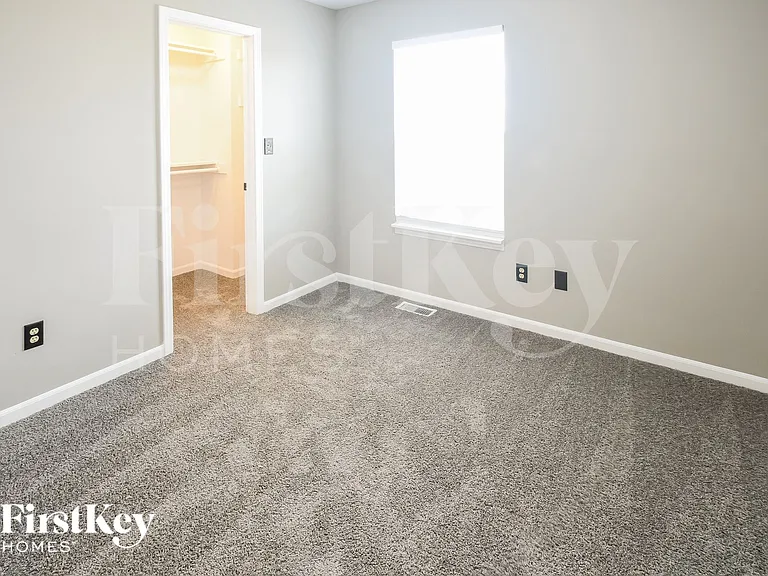 443 N Odell St — Photo 11