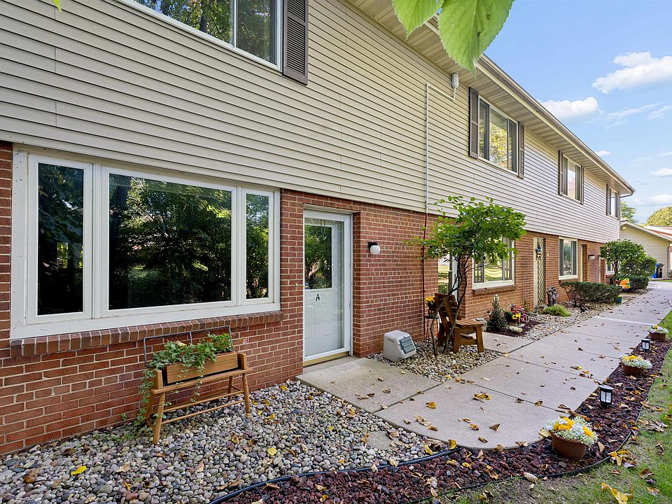 1st image of 1031 S West Ct APT A