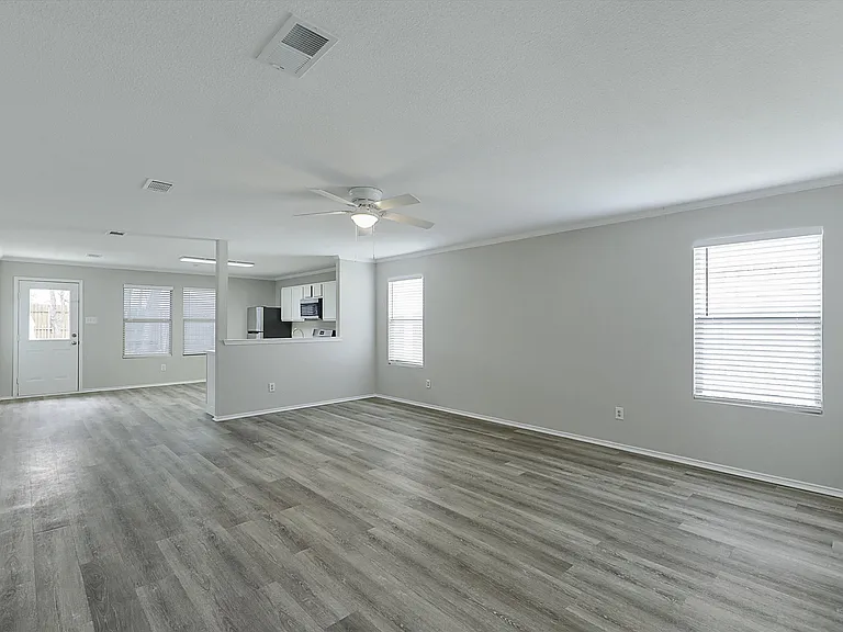2508 Pecan Dr — Photo 8