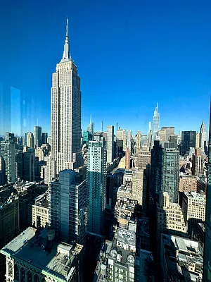 Rented by LEVEN Real Estate | media 6