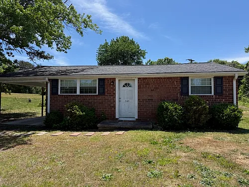 143 Turlington Dr Photo 1