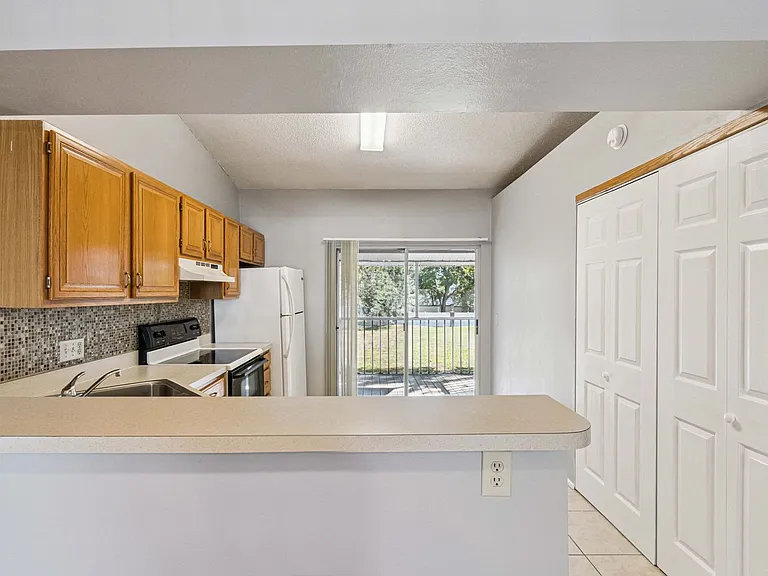 5461 Lake Margaret Dr #H-108 — Photo 7