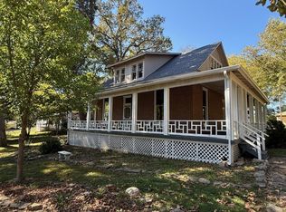 135 S 8th Street, Mammoth Spring, AR 72554