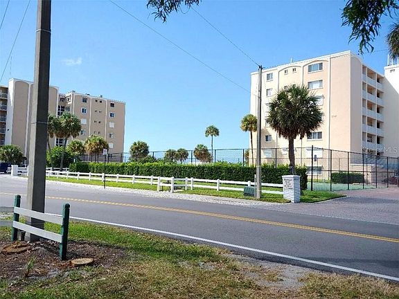 4th image of 5359 Gulf Dr