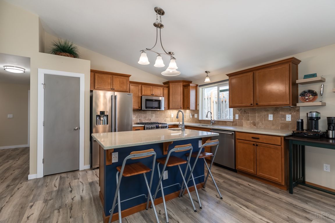 Kitchen Island