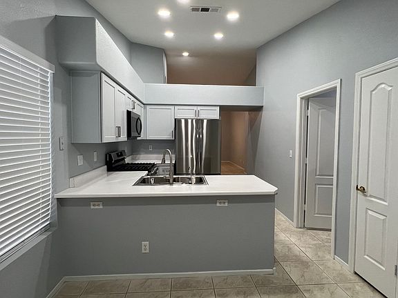 5th image of 1636 Grey Bull Way