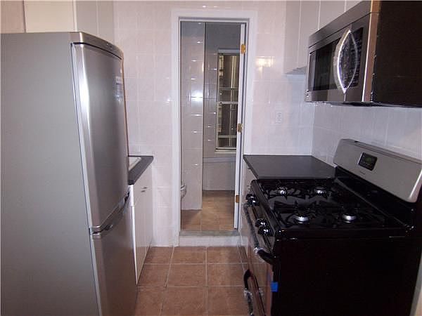 2nd image of 111 Chrystie St APT 16
