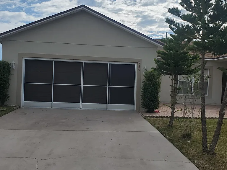 949 Van Loon Ct — Photo 2