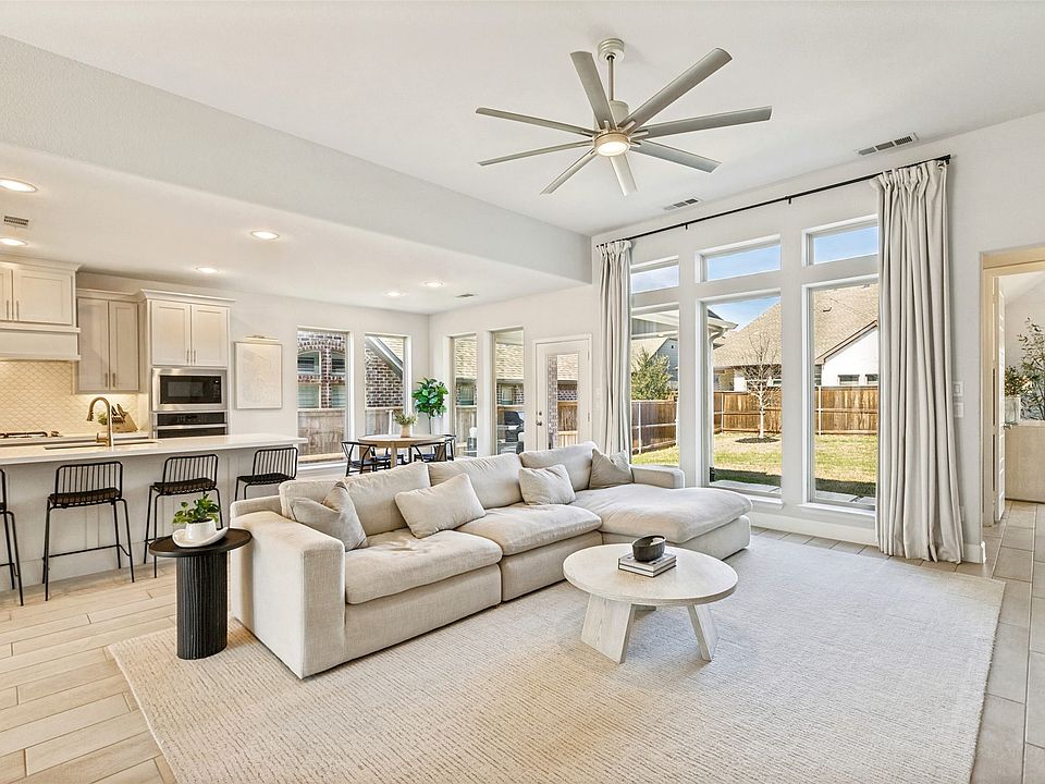 1st image of 2600 War Admiral St