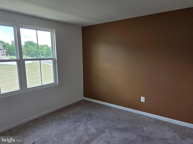 102 Spring Pl — Photo 12