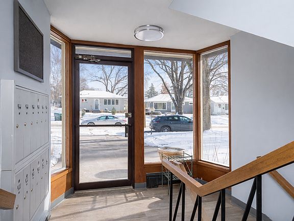 4th image of 3624 Lynn Ave S #24-202