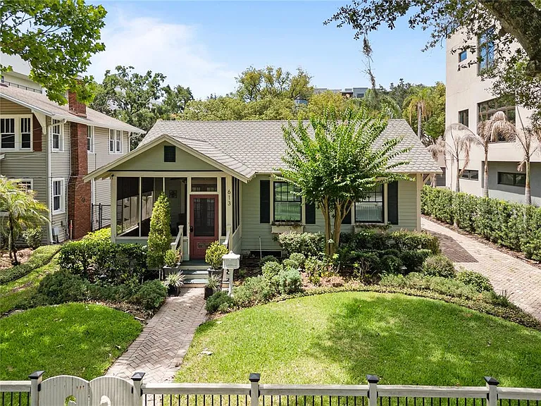 613 E Pine St — Photo 2