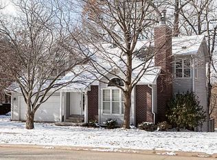 3517 Old Orchard Rd NE, Cedar Rapids, IA 52402